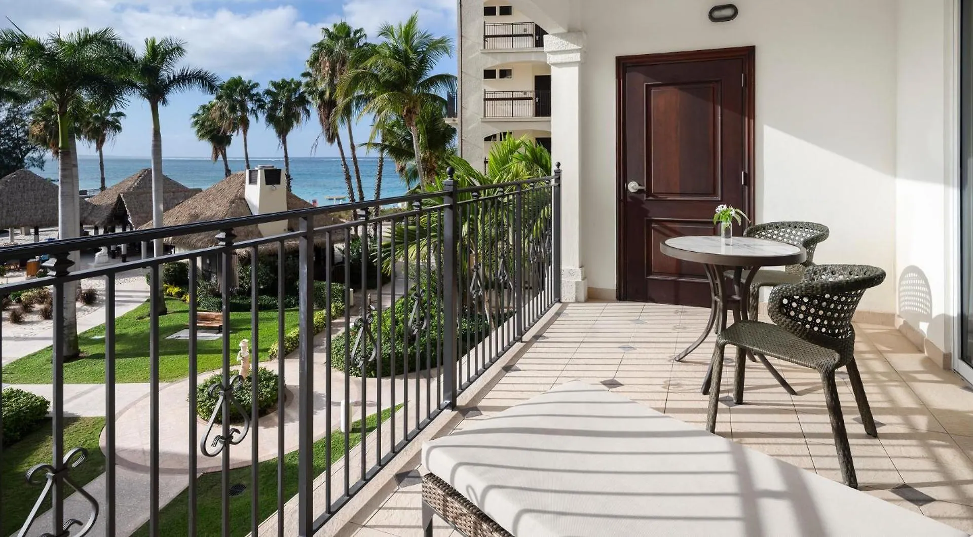 *****  Beaches Turks And Caicos Resort Villages And Spa All Inclusive The Bight Settlements Turks ve Caicos Adaları